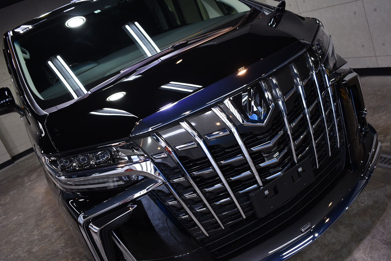 alphard_202108_03.jpg