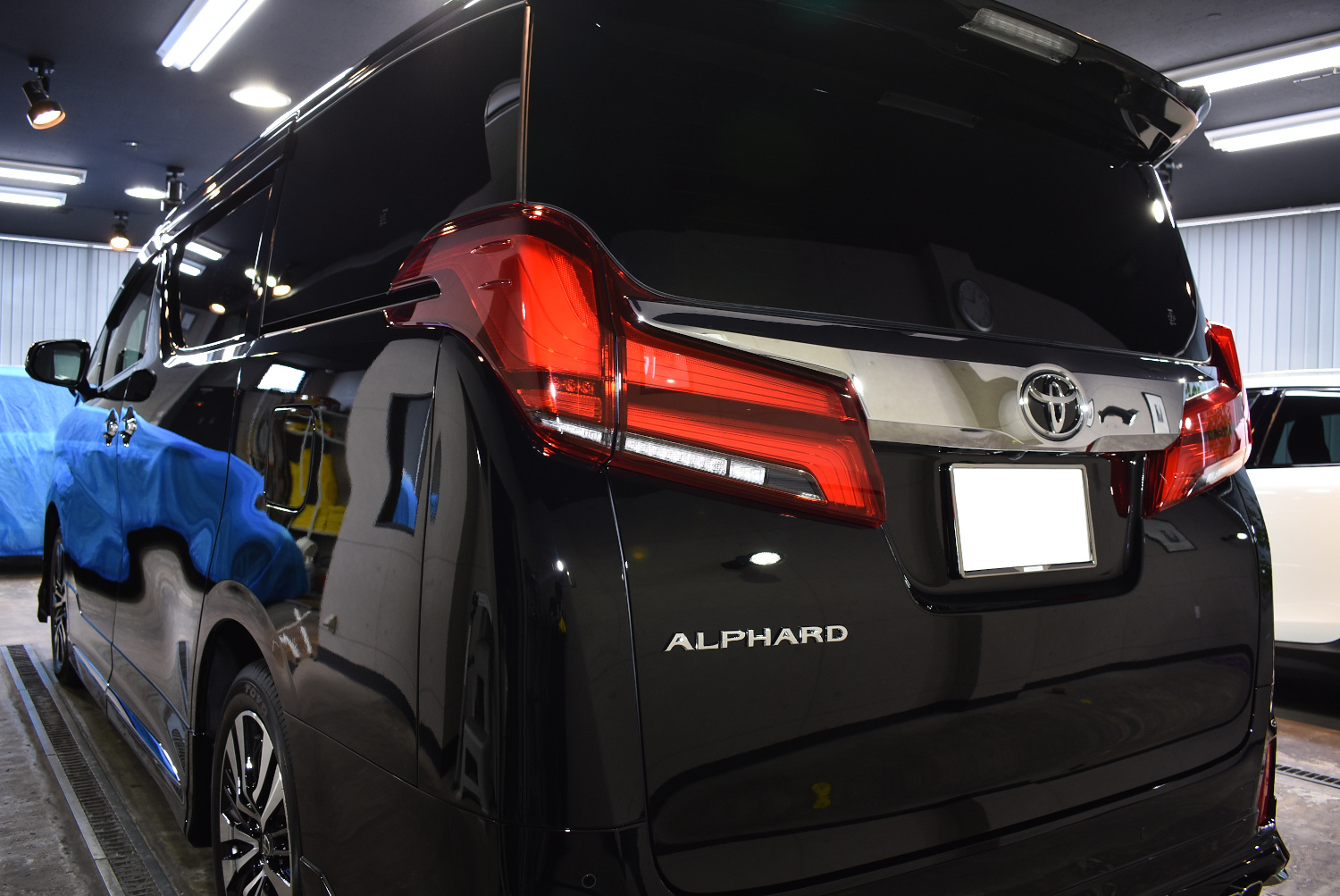 alphard_202108_06.jpg