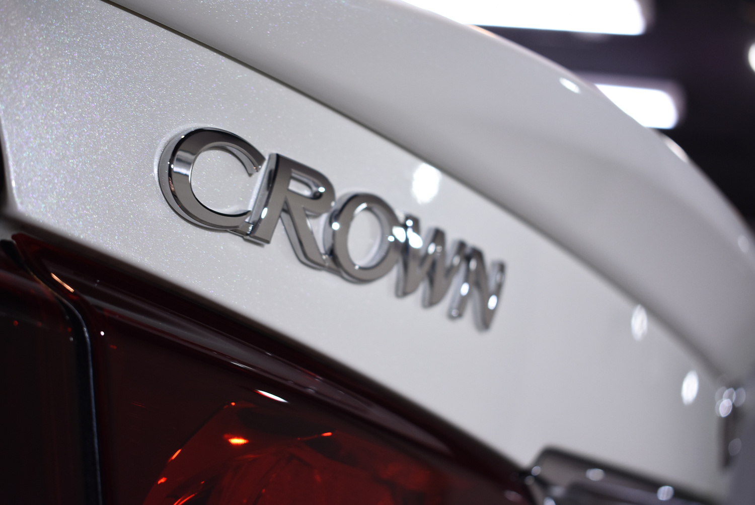 crown_20211205_05.jpg