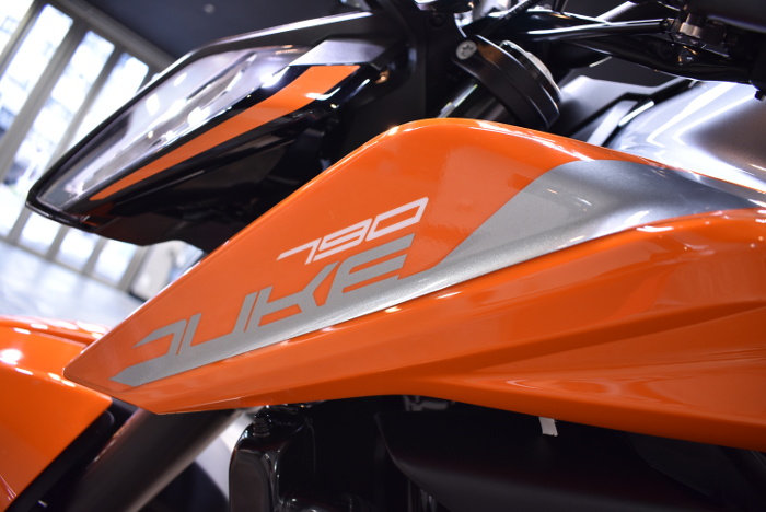 ktm790duke_201808_06.jpg
