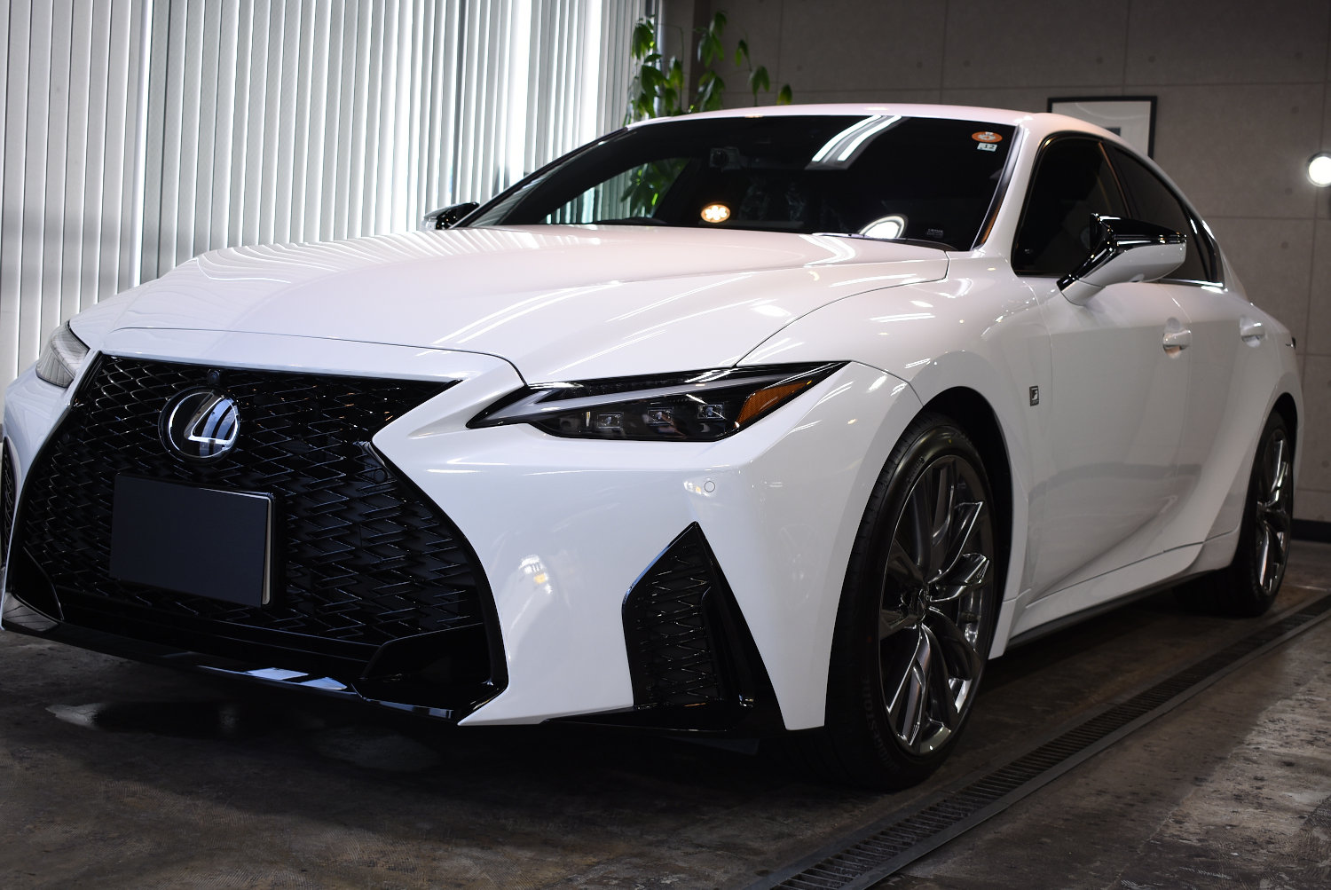 lexusis300_202112_05.jpg