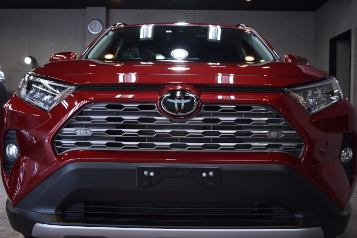 toyotarav4_201907_01.jpg