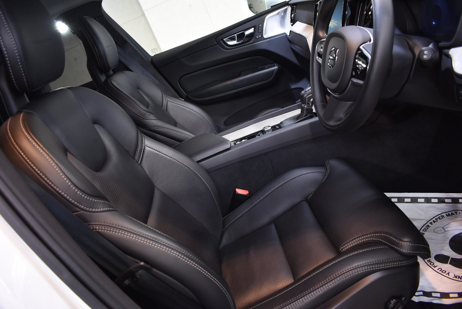 volvoxc60_202107_09.jpg