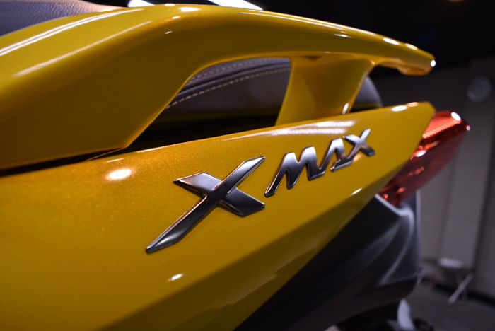 xmax_07.jpg