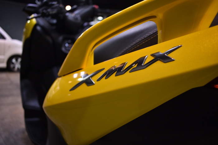 xmax_08.jpg
